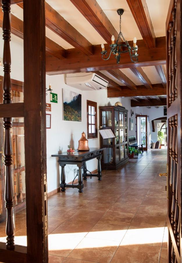 Tugasa Hotel Las Truchas El Bosque Bagian luar foto