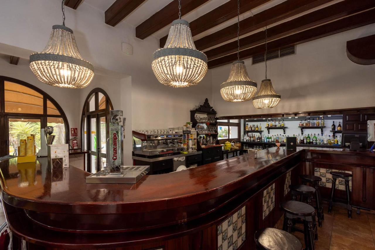 Tugasa Hotel Las Truchas El Bosque Bagian luar foto