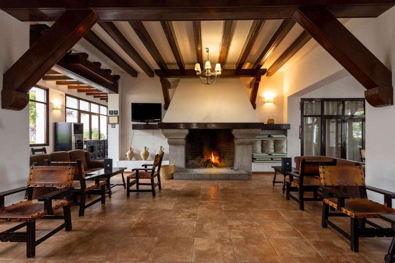 Tugasa Hotel Las Truchas El Bosque Bagian luar foto