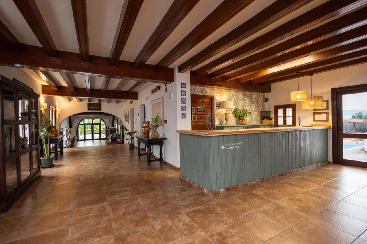 Tugasa Hotel Las Truchas El Bosque Bagian luar foto